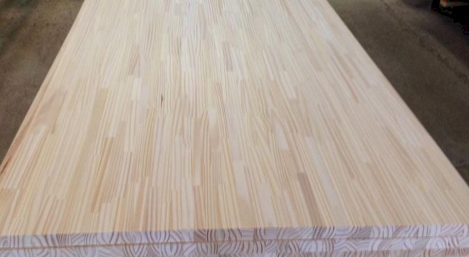 PAINEL DE PINUS FINGADO (FINGER JOINT) 25 MM