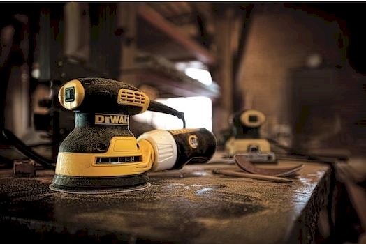 LIXADEIRA ROTO ORBITAL 5" DWE6421 (127V)